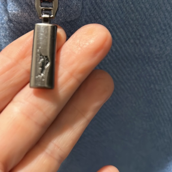 Tommy Bahama Reversible 1/4 zip sweatshirt - Picture 2 of 6